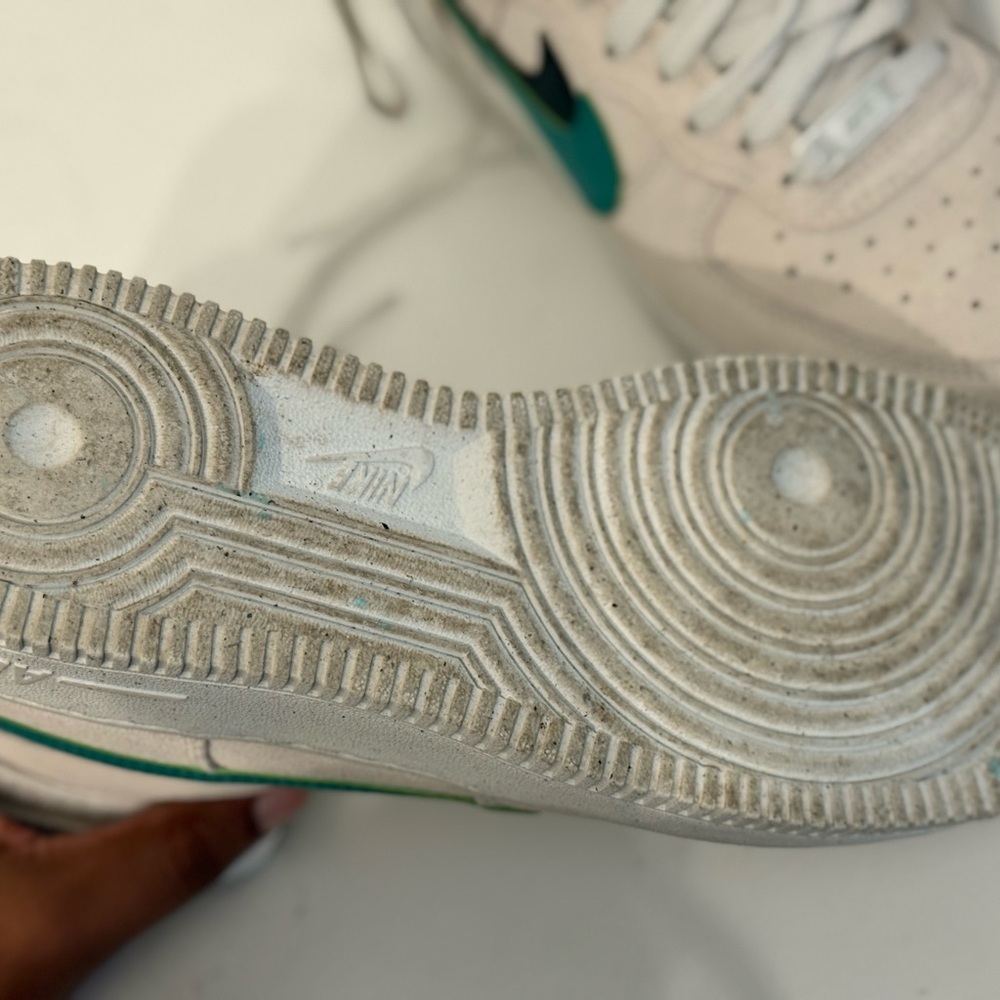 Nike Cream and Teal Sneakers